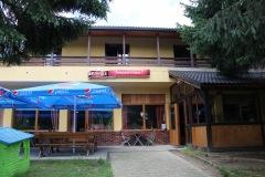 Penzion Čtyřkoly - U Čerta, příchod k restauraci